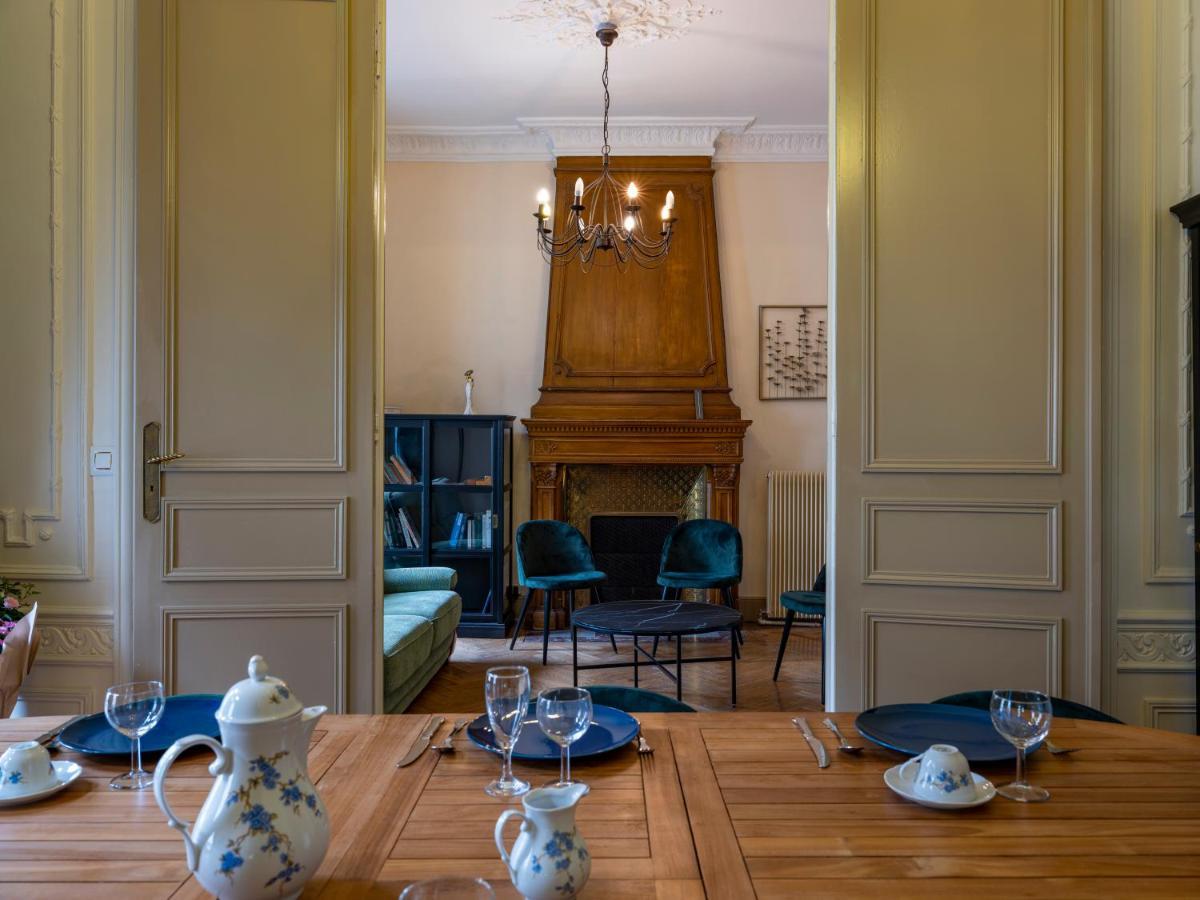 Gite d'étape et de groupe La Villa François Premier La Bourboule Exterior foto