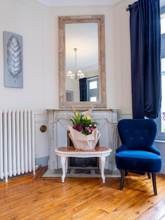 Gite d'étape et de groupe La Villa François Premier La Bourboule Exterior foto